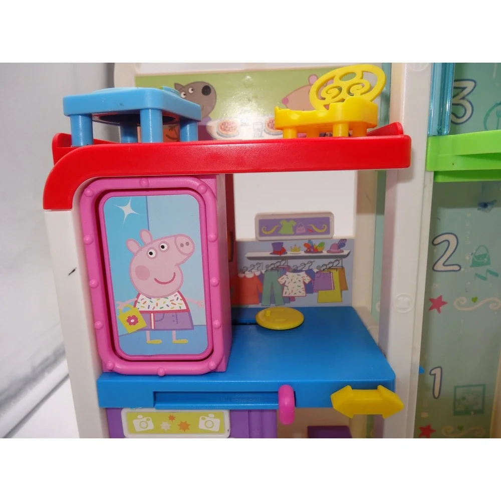 Peppa Pig Shopping Mall Center with Working Elevator‎ Accessories and Pig